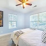 Wooded Hills Mountain Home With Hot Tub, Jacuzzi, Game Room, Pool Table