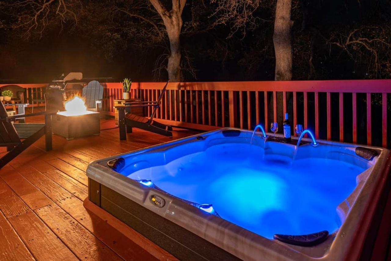 Wooded Hills Mountain With Hot Tub, Jacuzzi, Game Room, Pool Table Oakhurst